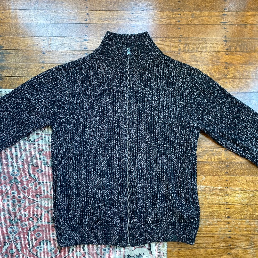 Men’s medium Roots full zip jacket